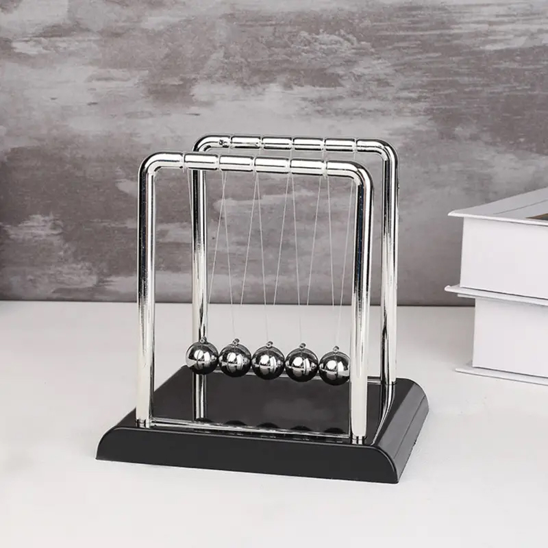 Newton Cradle Large - Bandul Newton bola keseimbangan: Dekorasi meja